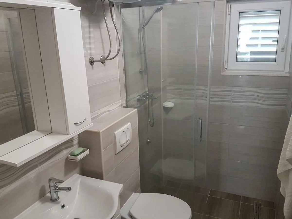 Apartment Drago Kastela Croatia