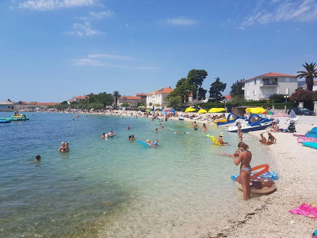 Apartment Drago Kastela 0*,  Croatia