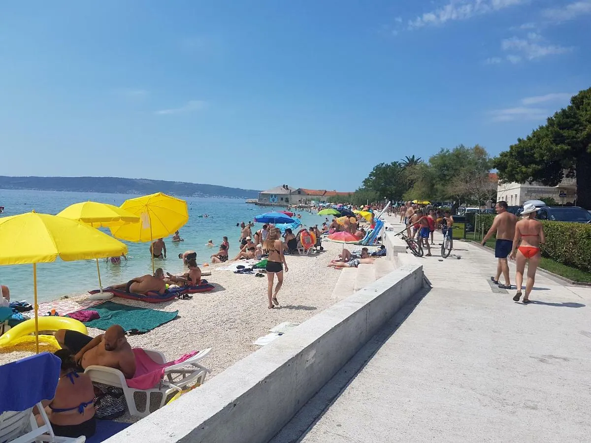 Apartment Drago Kastela Croatia